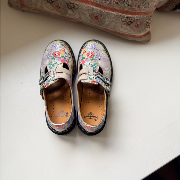 Dr. Marten’s 8065 Two Strap Mary Jane - Parchment Beige Floral Mash Up Leather - Picture 7 of 11